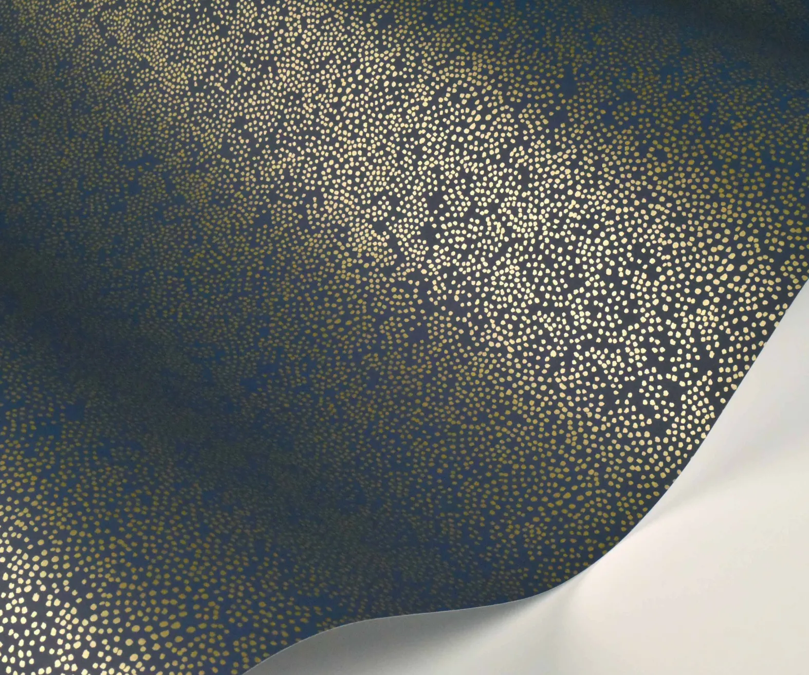 Champagne Dots Wallpaper