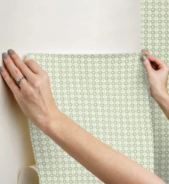 Daisy Gingham Peel & Stick Wallpaper