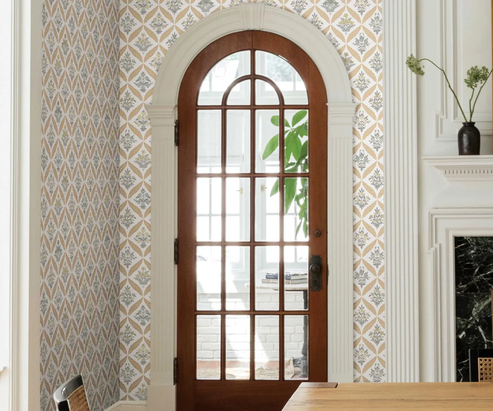 Estee Garden Wallpaper