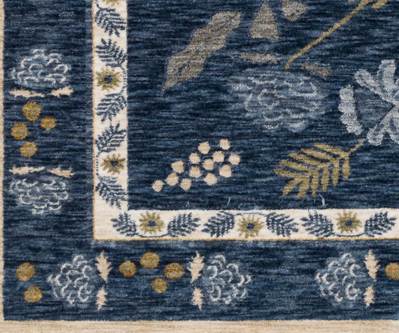 Kismet Amphora Power-Loomed Rug
