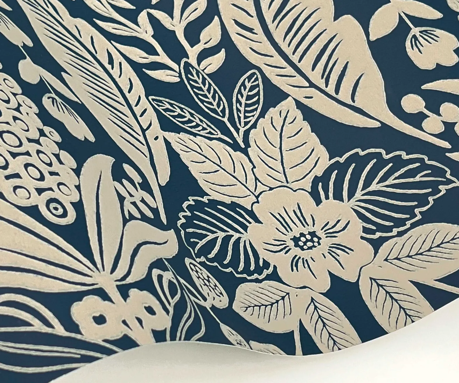 Pineapple Damask Wallpaper Sample