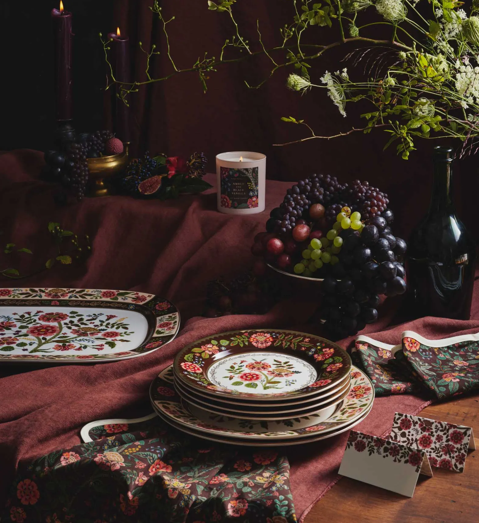 Porcelain Dinner Plate Set
